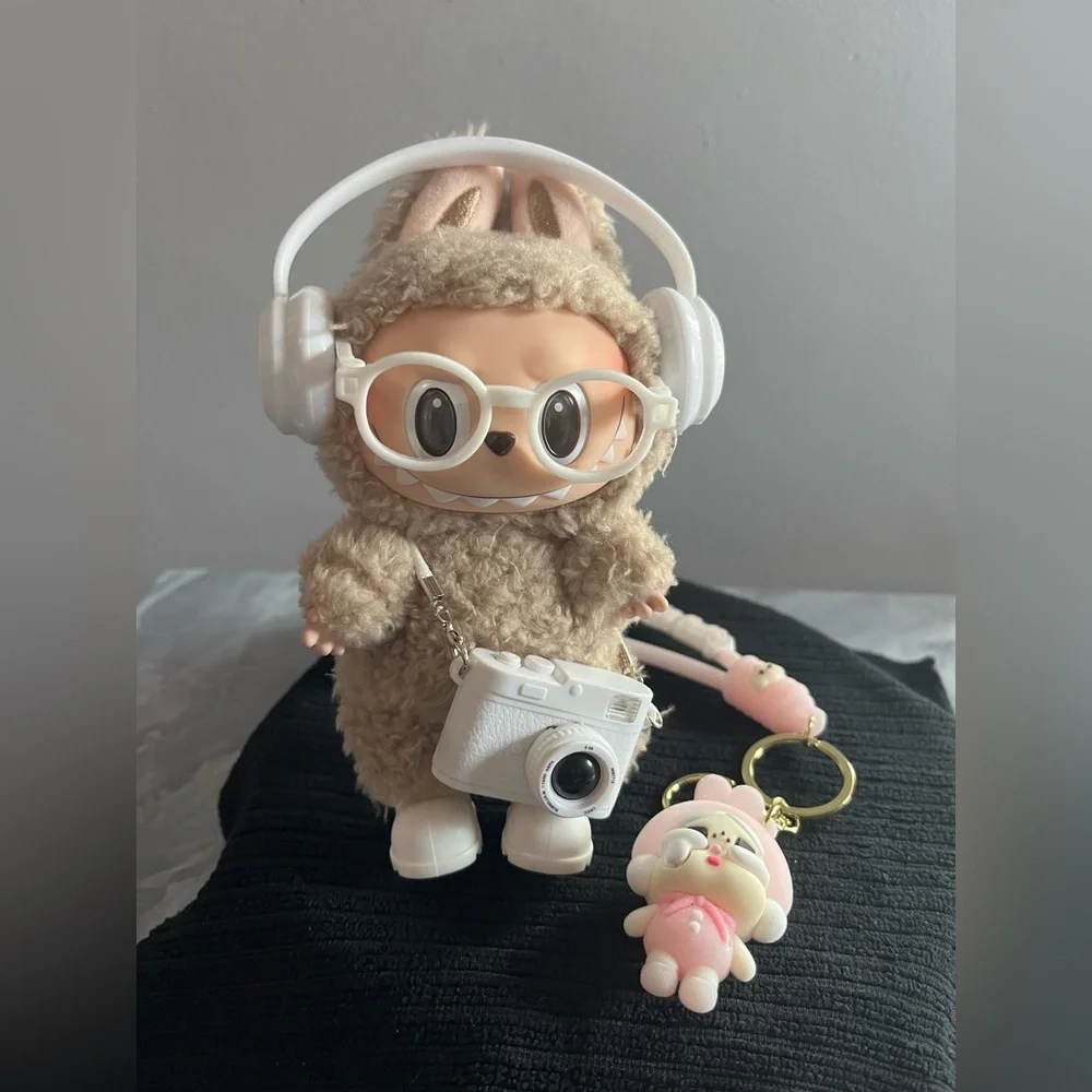 Labubu accessories - Picture 1 of 3
